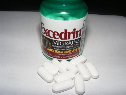 Excedrin Migraine caplets, July 10, 2013. (http://commons.wikimedia.org).
